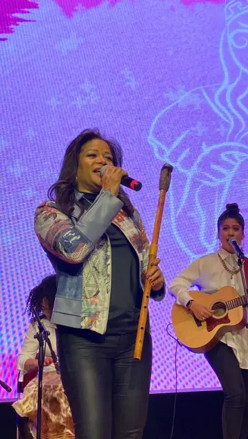 Photo 5 of Mayte Montero on stage
