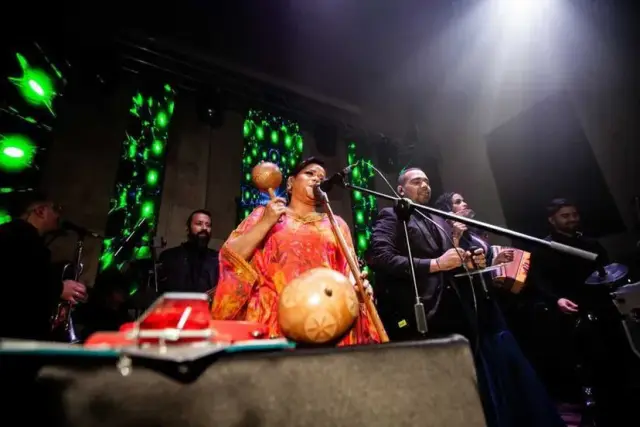 Photo 14 of Mayte Montero on stage