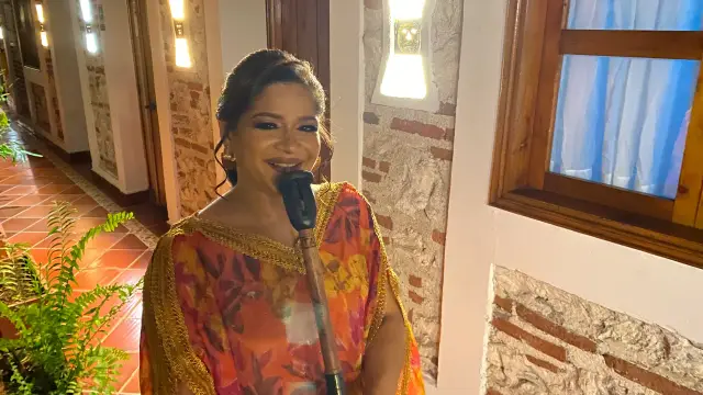 Photo 23 of Mayte Montero on stage
