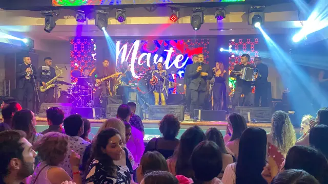 Photo 27 of Mayte Montero on stage